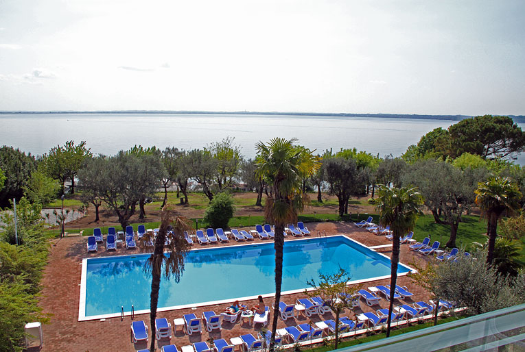 Hotel Villa Paradiso Suite - Moniga del Garda, Gardasee